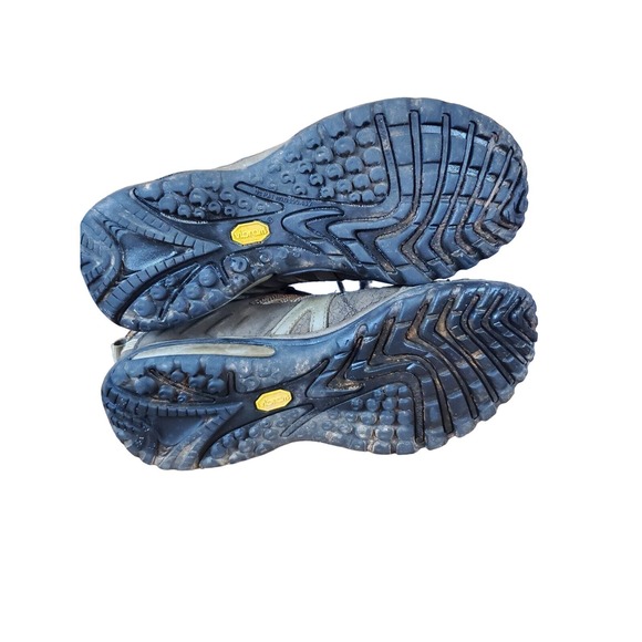 Merrell Women's Hiking Shoes. Brown. Size 10. - Picture 8 of 9